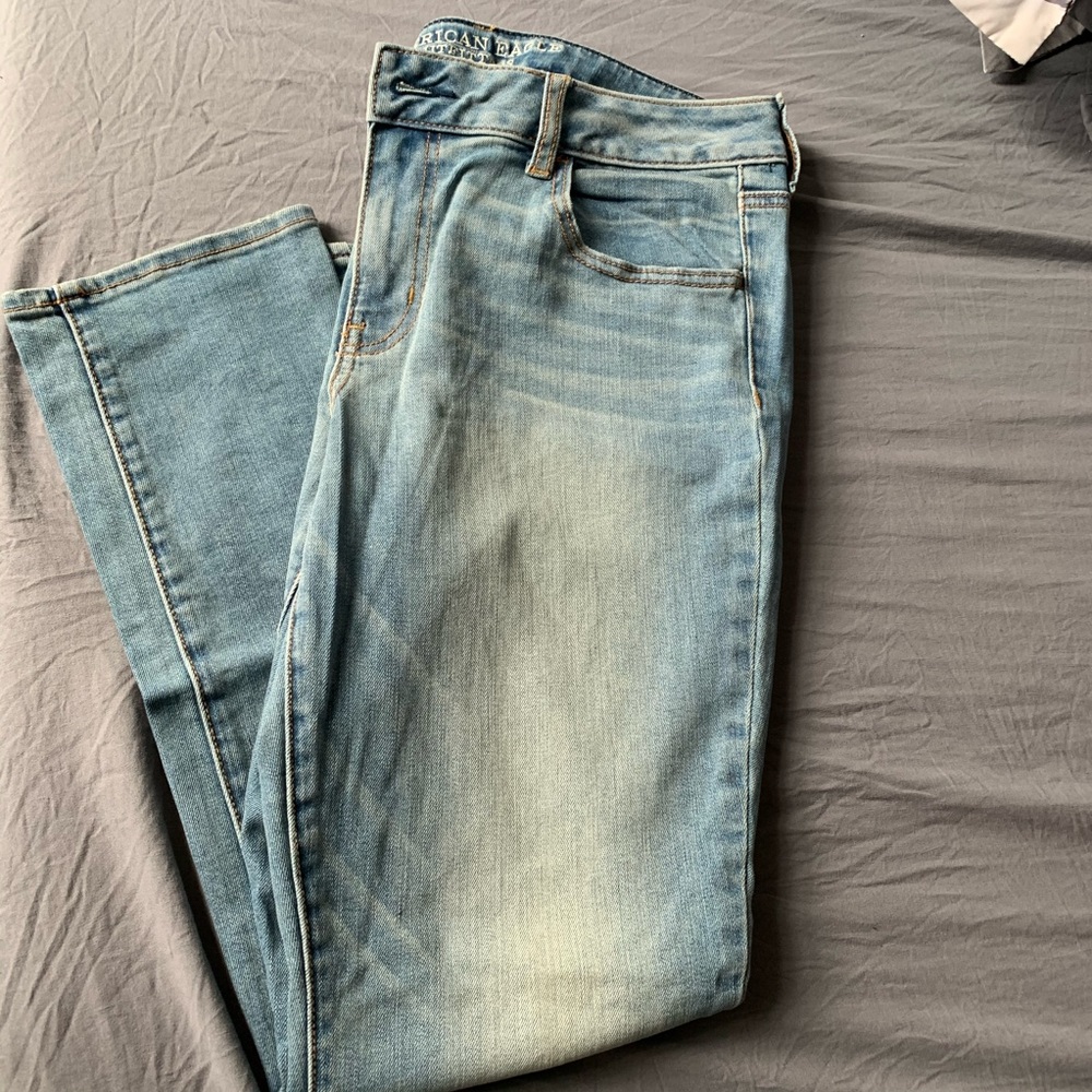 American Eagle Light Wash Jeggings